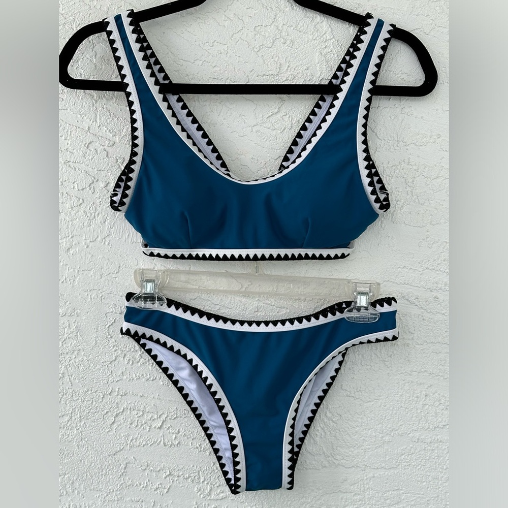Cupshe Bikini NWOT Bathing Suit Geometric Small Blue White